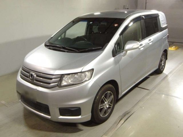 7094 Honda Freed spike GB3 2013 г. (TAA Tohoku)